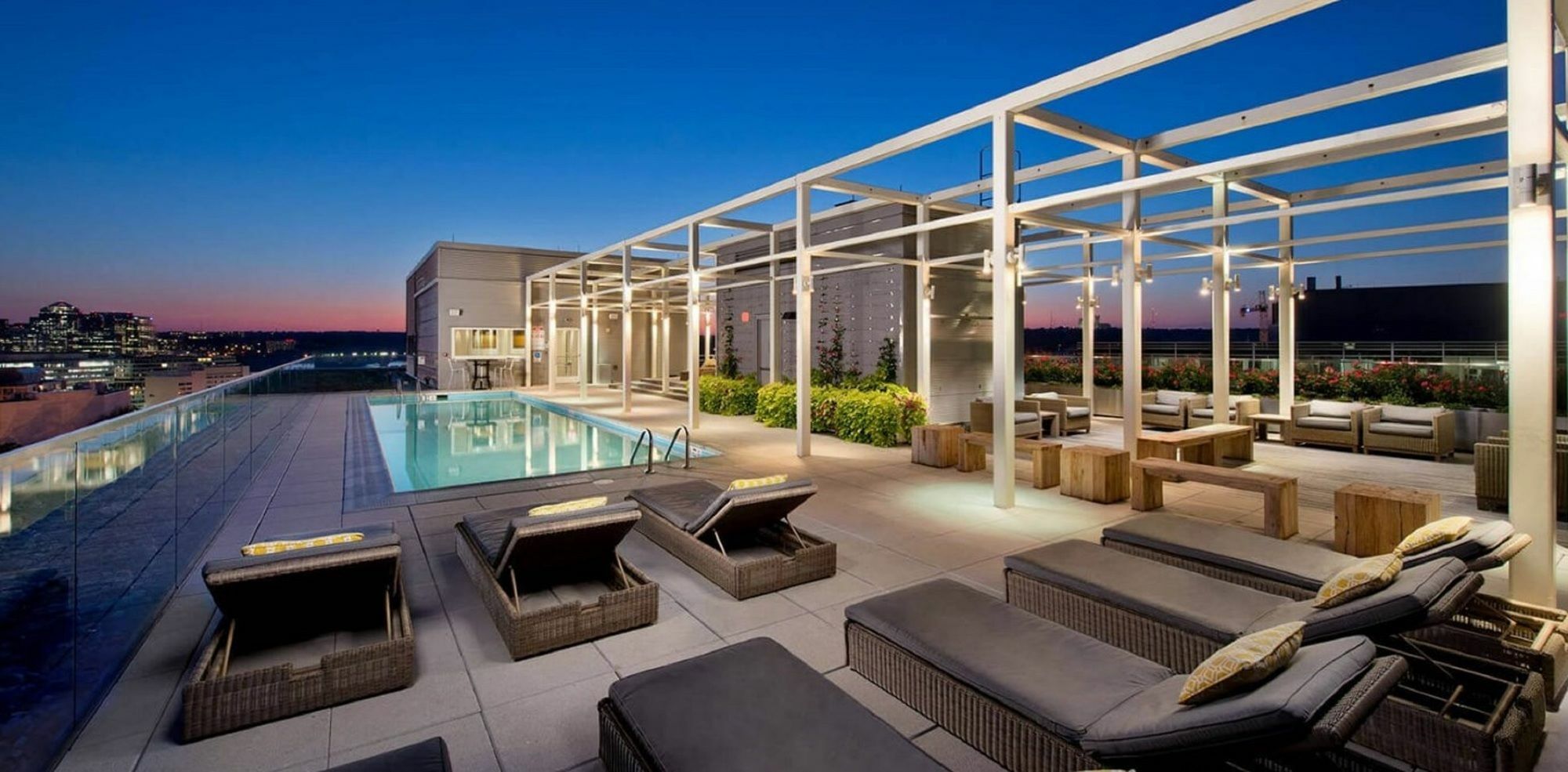Apartment Global Luxury At Foggy Bottom *